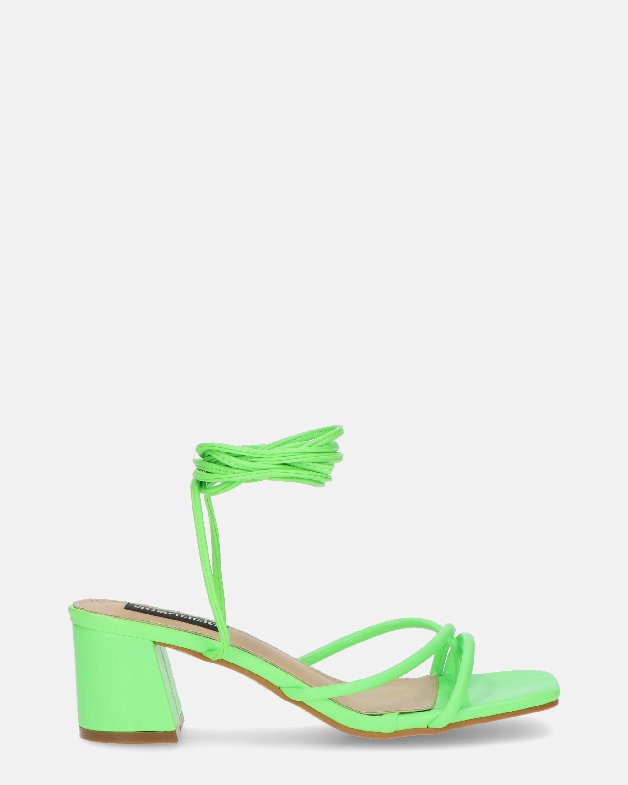 HOARA - heeled sandals in green PU