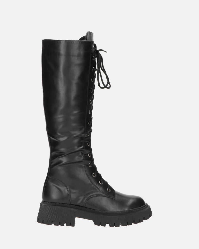 ELLE - boot in black PU with laces