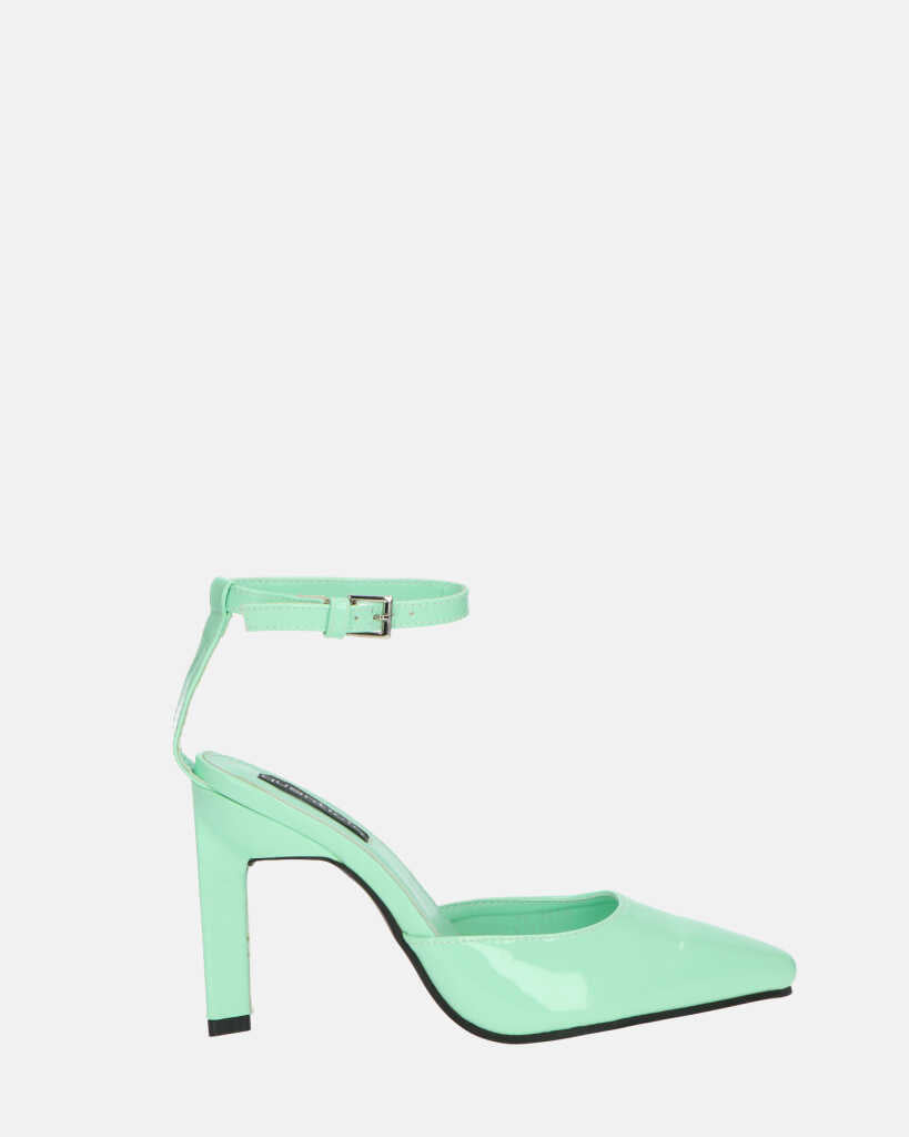 LUDWIKA - shoes with heel and strap in green glassy